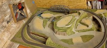 Marklin / Kibri 5096 modelplaat met veel C rails € 175.00 beschikbaar voor biedingen