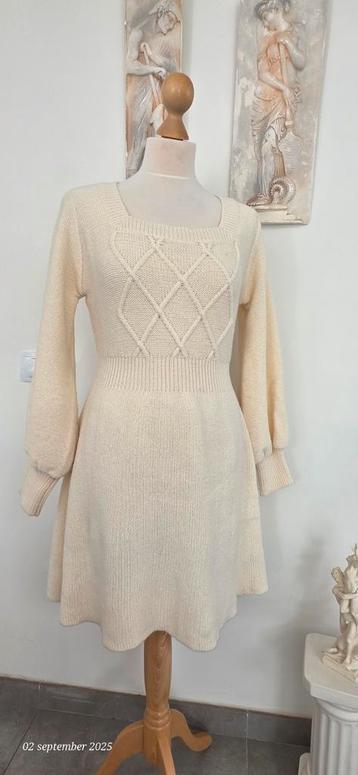Beige Gebreide Jurk - Maat L beschikbaar voor biedingen
