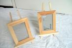 2 Grenen foto lijstjes waarin foto 10 x 15 cm 4/6"" met voet, Ophalen of Verzenden, Zo goed als nieuw