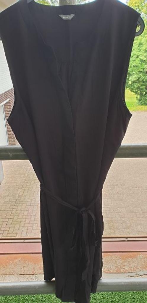 Leuke jurk (XL), Kleding | Dames, Jurken, Zo goed als nieuw, Maat 46/48 (XL) of groter, Zwart, Onder de knie, Ophalen of Verzenden
