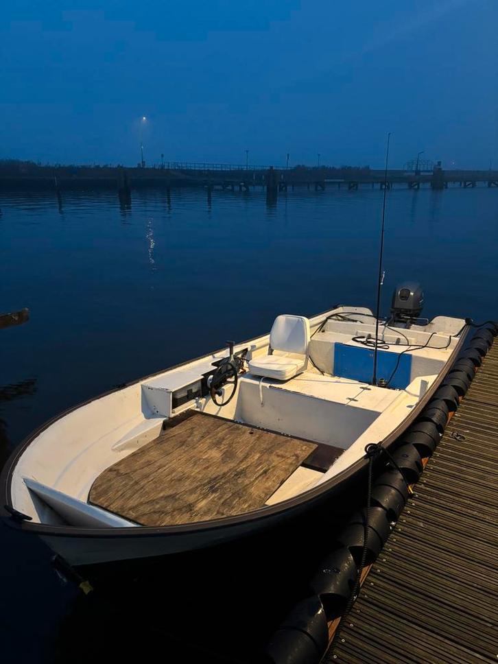 Rana 17 inclusief 25 pk yamaha 4 takt en trailer, Watersport en Boten, Vis- en Consoleboten, Zo goed als nieuw, 10 tot 30 pk, 3 tot 6 meter