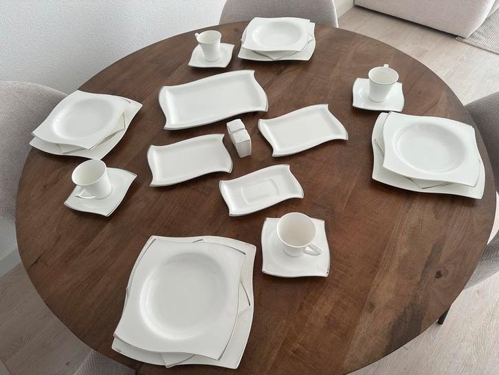 Karaca bordenset porselein Amsterdam, Huis en Inrichting, Keuken | Servies, Gebruikt, Bord(en), Overige stijlen, Porselein, Ophalen