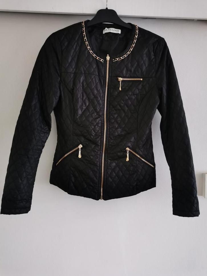 Gewatteerd jasje mt. M, Kleding | Dames, Jasjes, Kostuums en Pakken, Zo goed als nieuw, Jasje, Maat 38/40 (M), Zwart, Verzenden