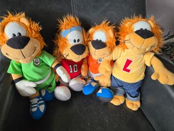 4 Loekie knuffels beschikbaar voor biedingen