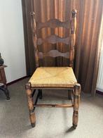 Massief Houten retro stoel met rieten zitting, Huis en Inrichting, Stoelen, Ophalen, Bruin, Zo goed als nieuw, Eén