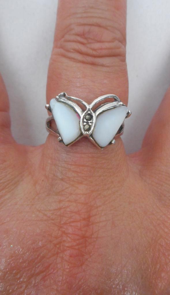 Zilveren ring vlinder maat 17 nr.1680, Sieraden, Tassen en Uiterlijk, Ringen, Zo goed als nieuw, Dame, 17 tot 18, Zilver, Zilver