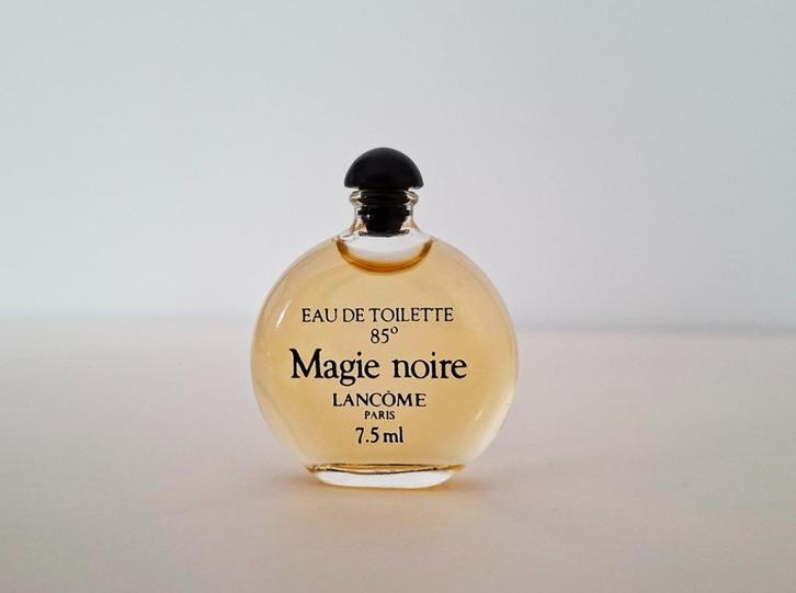 Lancôme parfum miniatuur Magie Noire - EDT, Verzamelen, Parfumverzamelingen, Zo goed als nieuw, Miniatuur, Gevuld, Ophalen of Verzenden
