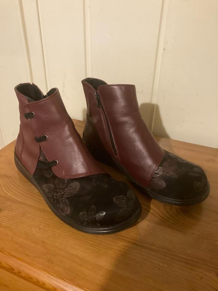 Paars zwart gebloemde hoge schoenen van Naturlaufer, maat 39, Kleding | Dames, Schoenen, Zo goed als nieuw, Lage of Enkellaarzen