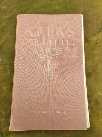 Schoolatlas Der Gehele Aarde 1964. beschikbaar voor biedingen