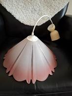 Vintage lamp met geplooid glas zachte kleur rose/witmelkglas, Ophalen, Zo goed als nieuw, Glas, Minder dan 50 cm
