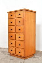 Vintage beukenhouten ladekast schoolkast kastje jaren 50