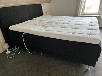 Boxspring 180 x 200 beschikbaar voor biedingen