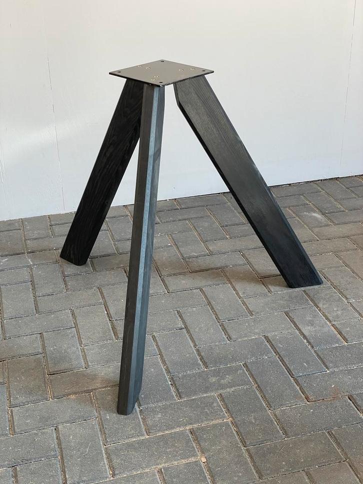 Massief eiken tafelonderstel, Huis en Inrichting, Tafelonderdelen, Zo goed als nieuw, 100 tot 150 cm, Rond, Ophalen