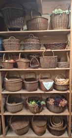Heel veel oude Rieten manden, Riet mandjes, naaimandjes., Ophalen of Verzenden