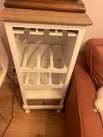 Wijnkastje, Huis en Inrichting, Woonaccessoires | Wijnrekken, Ophalen of Verzenden, Zo goed als nieuw, Hout, Minder dan 50 cm