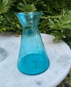 Scandinavische Karaf, Tuquoise , Handmade h 19 x 7,5x 14 cm, Ophalen of Verzenden