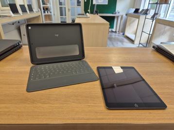Apple iPad 8th gen 128GB Black WIFI + Cellular | Keyboard ! beschikbaar voor biedingen
