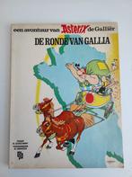 Asterix De ronde van Gallia eerste druk 1968., Gelezen, Ophalen of Verzenden, Uderzo en Goscinny, Eén stripboek
