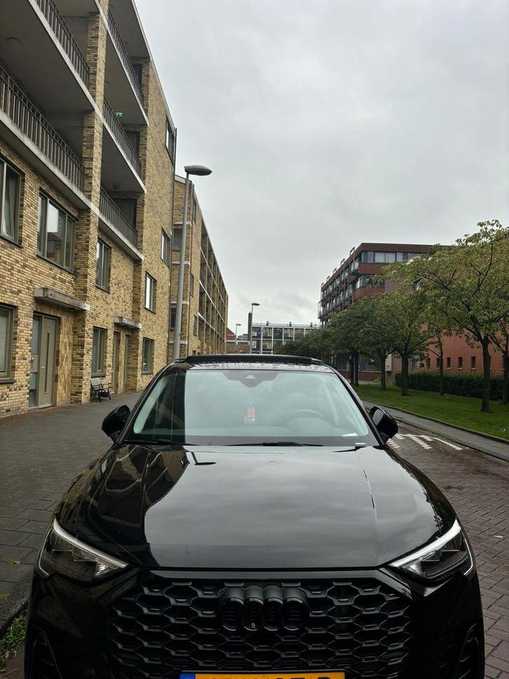 Audi Q3 45 Tfsi e 245pk Phev S Tronic 2022 Zwart, Auto's, Audi, Q3, Centrale vergrendeling, Dodehoekdetectie, Elektrische buitenspiegels