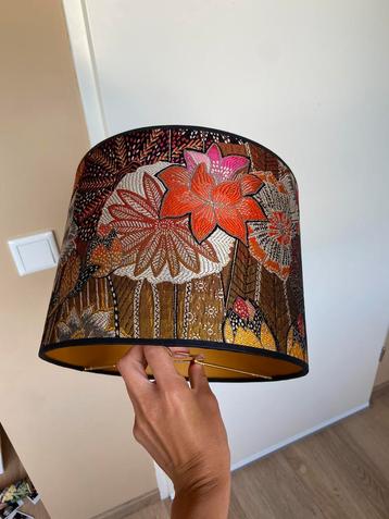 Lampenkap bloemen kleurrijk beschikbaar voor biedingen