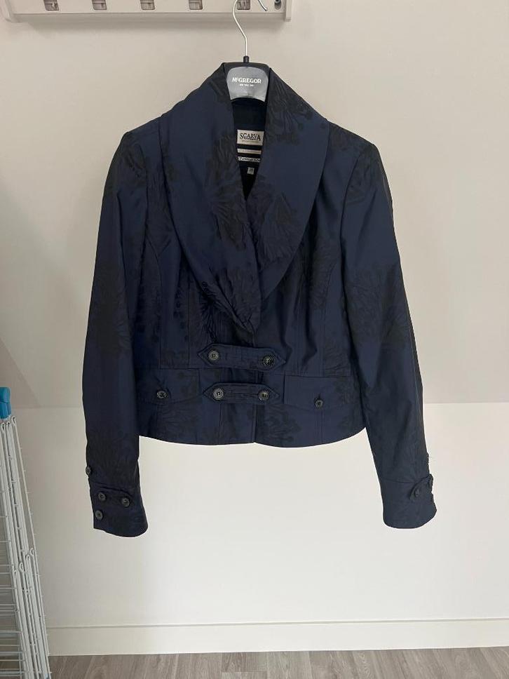 Jasje blauw/zwart, Kleding | Dames, Jasjes, Kostuums en Pakken, Zo goed als nieuw, Jasje, Maat 38/40 (M), Blauw, Ophalen of Verzenden
