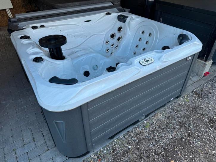 Jacuzzi Passion Spa Pleasure 5-pers Balboa incl cover, Tuin en Terras, Bubbelbaden en Hottubs, Zo goed als nieuw, Vast, Pomp, Ophalen of Verzenden