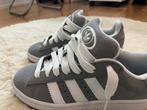 Grijze adidas campus, Ophalen of Verzenden, Zo goed als nieuw, Grijs, Sneakers of Gympen