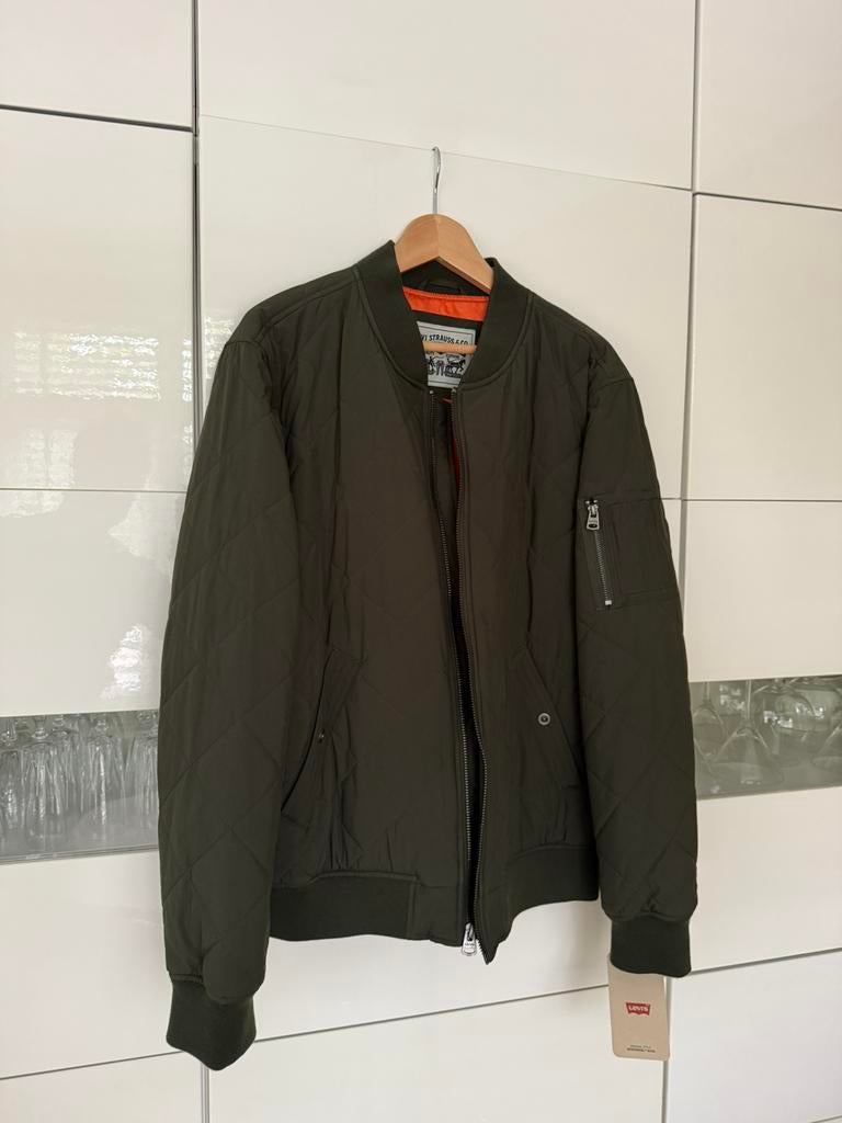 Levi’s bomber jas. Kleur legergroen, maat L. Nieuw!, Kleding | Heren, Jassen | Winter, Ophalen of Verzenden, Nieuw, Maat 52/54 (L)