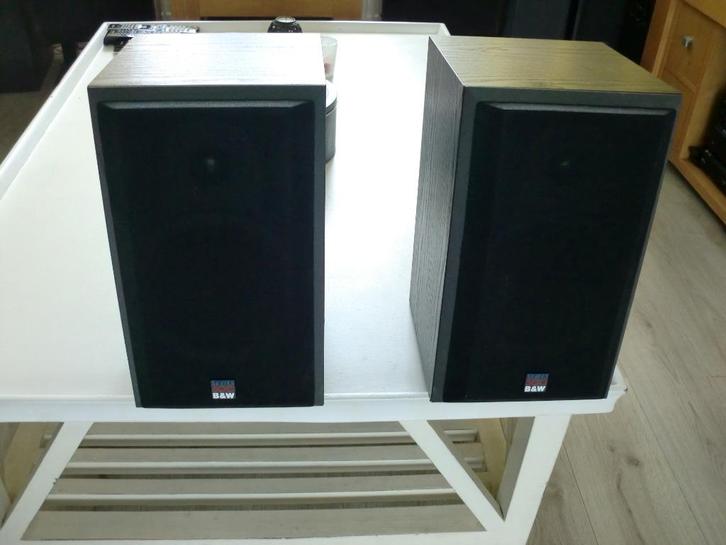 Bowers and Wilkins DM550 2-Way klein met groots geluid B&W, Audio, Tv en Foto, Luidsprekers, Zo goed als nieuw, Front, Rear of Stereo speakers