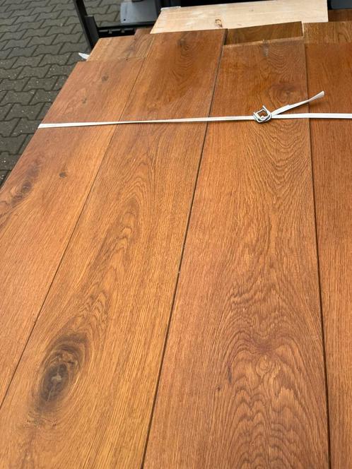 38 m2 eiken multivloer. 18 cm breed 2 cm dik toplaag 5 mm, Doe-het-zelf en Verbouw, Vloerdelen en Plavuizen, Gebruikt, Vloerdelen of -planken