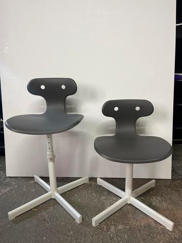 2 grijze ikea Molte stoelen in hoogte aan te passen beschikbaar voor biedingen