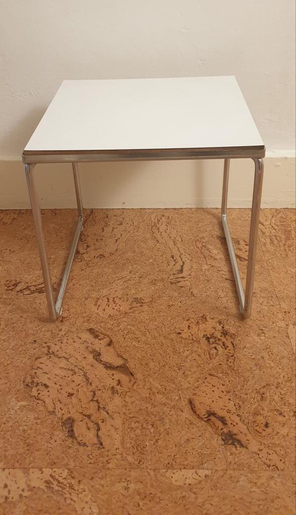 Vintage Brabantia bijzettafel, 2 nesting, en 1 bijzettafel, Huis en Inrichting, Tafels | Bijzettafels, Rond, Minder dan 45 cm
