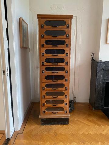 Vintage fineer houten archiefkast (11 lades) beschikbaar voor biedingen