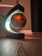 Zwevende globe, Ophalen of Verzenden, Zo goed als nieuw