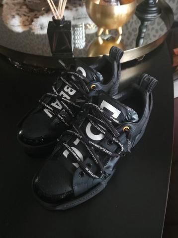 Originele D&G Schoenen beschikbaar voor biedingen