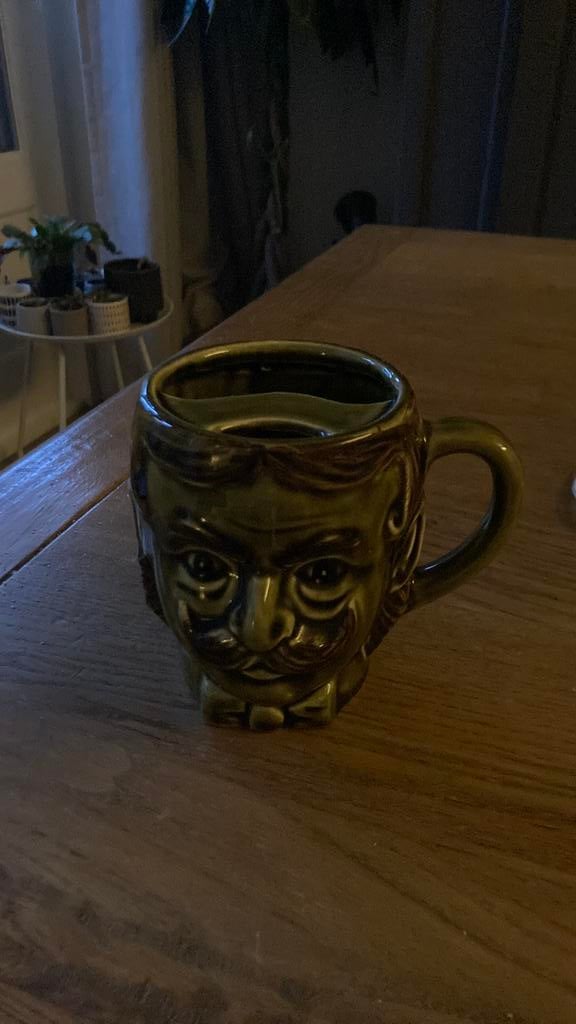 Snorbeker beker opa bijzonder uniek baard snor, Ophalen of Verzenden, Overige stijlen, Kop(pen) en/of Schotel(s)