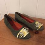 Aparte groene stoffen / leren pumps van Papucei, maat 38, Kleding | Dames, Pumps, Ophalen of Verzenden, Zo goed als nieuw, Papucei