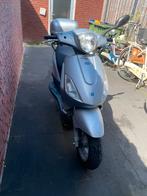 Piaggio Fly 2T - 2xxx km, Fietsen en Brommers, Scooters | Piaggio, Ophalen, Gebruikt, Tweetakt, Fly