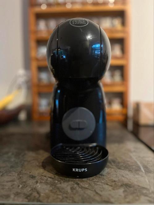 Krups Dolce Gusto Piccolo, Witgoed en Apparatuur, Koffiezetapparaten, Zo goed als nieuw, Koffiepads en cups, Koffiemachine, 1 kopje