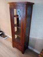 Teak vitrinekast met glazen deur en lade, Ophalen