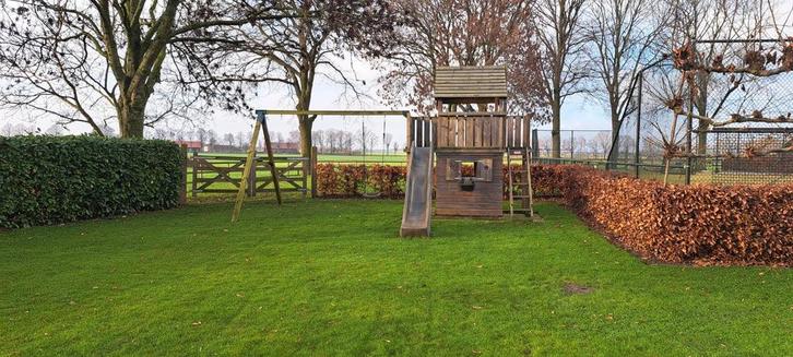 Speeltoestel balkon 280 met glijbaan en 2x schommel, Kinderen en Baby's, Speelgoed | Buiten | Speeltoestellen, Zo goed als nieuw