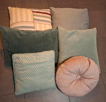 Kussen Collectie - Diverse Kleuren & Vormen beschikbaar voor biedingen