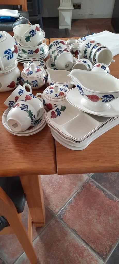 boerenbont servies nooit gebruikt ,50 jaar in bezit, Antiek en Kunst, Antiek | Servies compleet, Ophalen