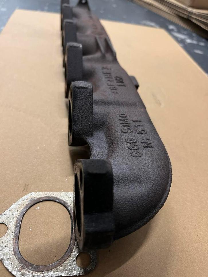 BMW Gietijzeren uitlaatspruitstuk, Auto-onderdelen, Motor en Toebehoren, BMW, Ophalen of Verzenden