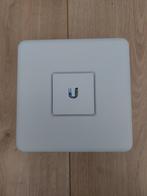 Unifi Security Gateway (USG), Computers en Software, Routers en Modems, Ophalen of Verzenden, Zo goed als nieuw, Router, Ubiquiti
