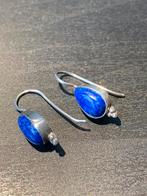 Zilveren hangers oorbellen met prachtige blauwe steen, Sieraden, Tassen en Uiterlijk, Oorbellen, Ophalen of Verzenden, Zo goed als nieuw
