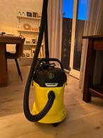 Zeer nette stofzuiger van het merk Karcher met  hulpstukken, Ophalen of Verzenden, Zo goed als nieuw