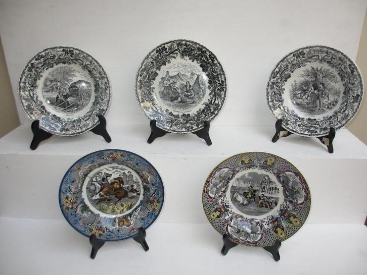 5 mooie gave Petrus Regout wandborden., Antiek en Kunst, Antiek | Keramiek en Aardewerk, Ophalen of Verzenden