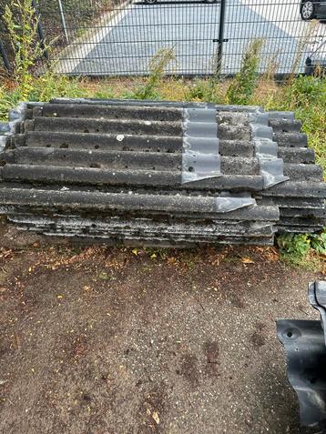 Asbest vrije dakplaaten +- 85 platen, 100 vierkante meter beschikbaar voor biedingen