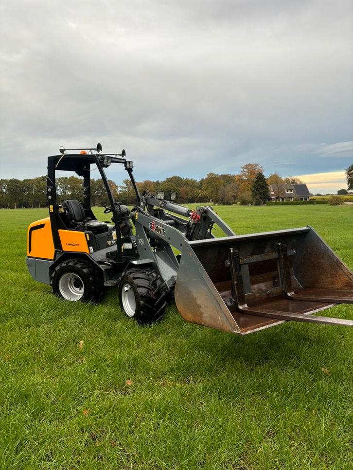 Giant v452T, Zakelijke goederen, Machines en Bouw | Kranen en Graafmachines, Wiellader of Shovel, Ophalen